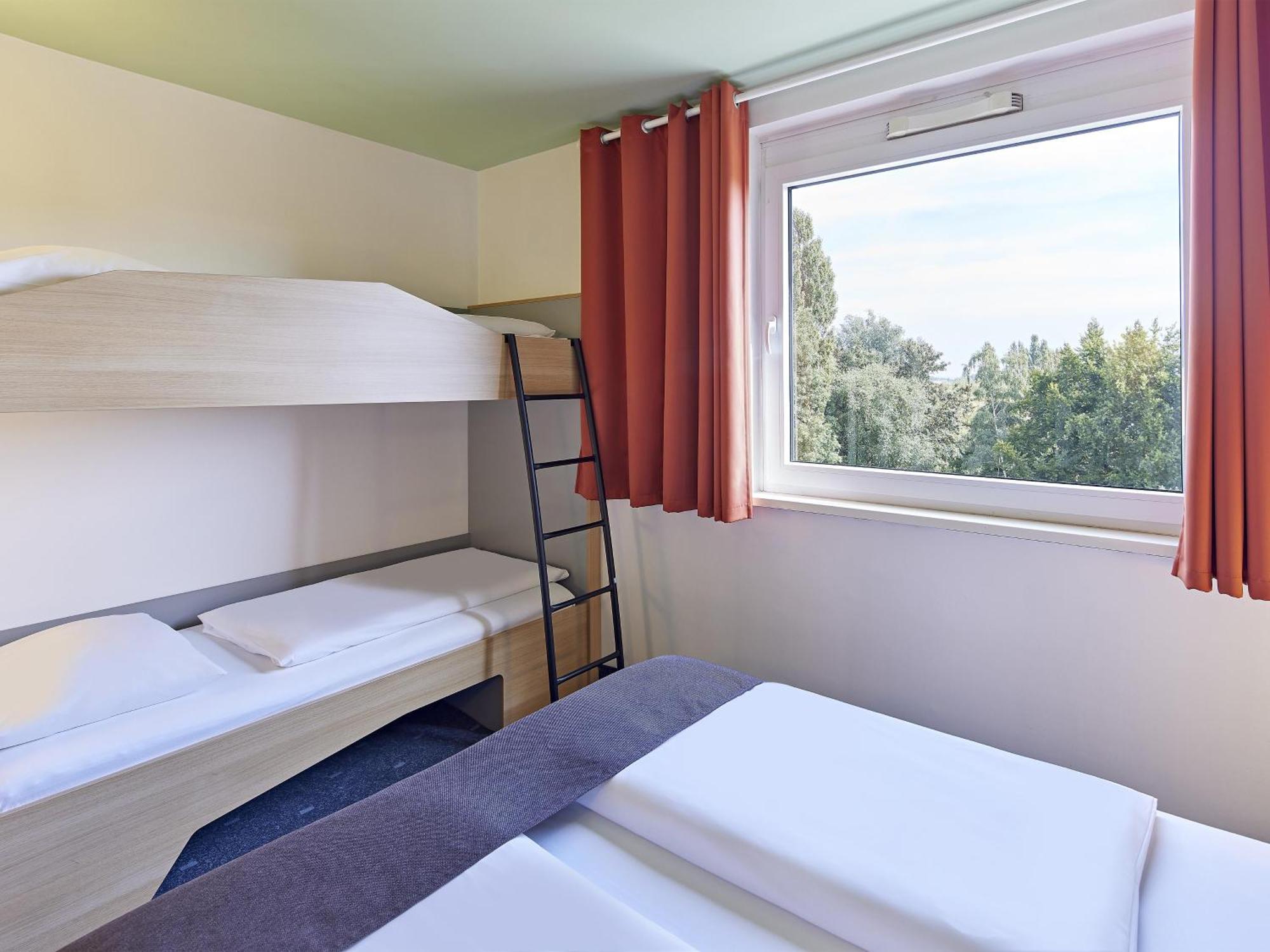 B&B Hotel ออสนาบรึค ภายนอก รูปภาพ